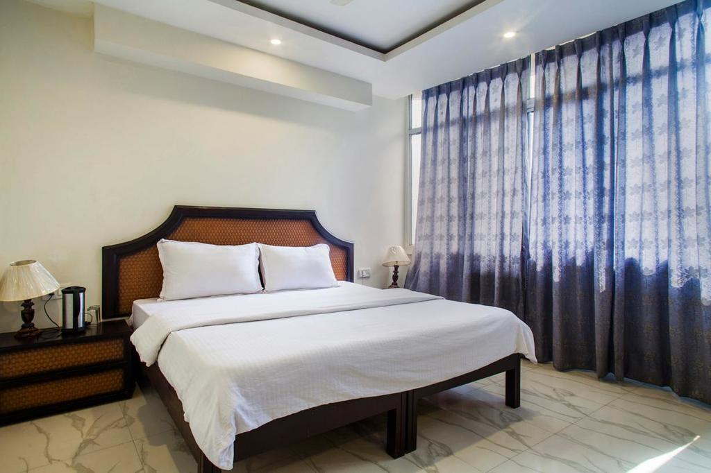 Hotel Himalaya Haridwār Екстериор снимка