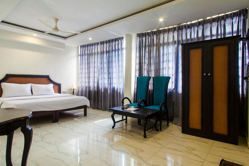 Hotel Himalaya Haridwār Екстериор снимка