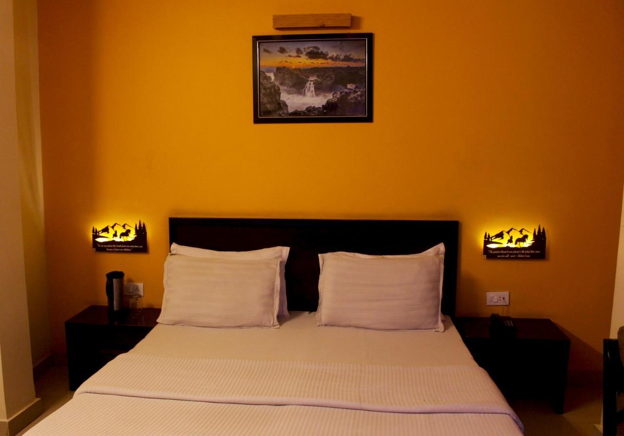 Hotel Himalaya Haridwār Екстериор снимка